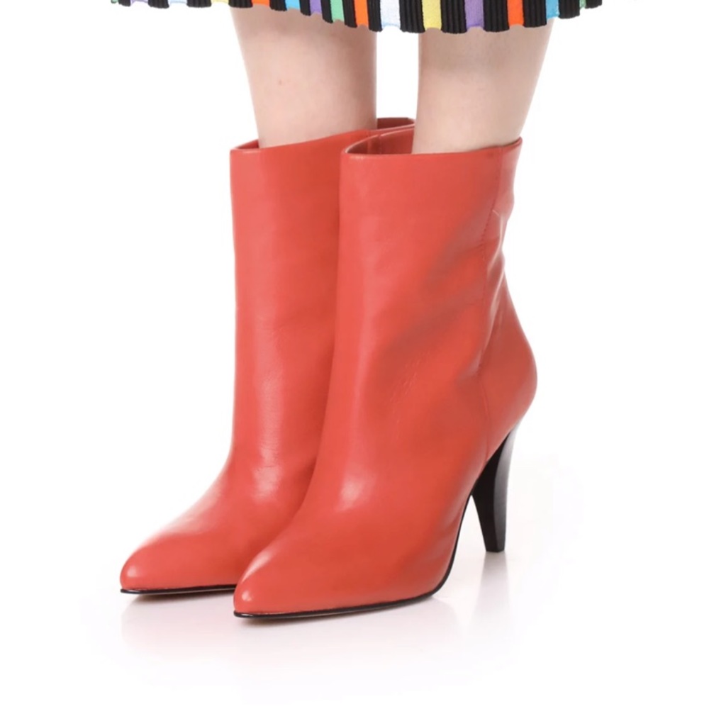 NEW Dolce Vita Loxen Booties (size 7 1/2)